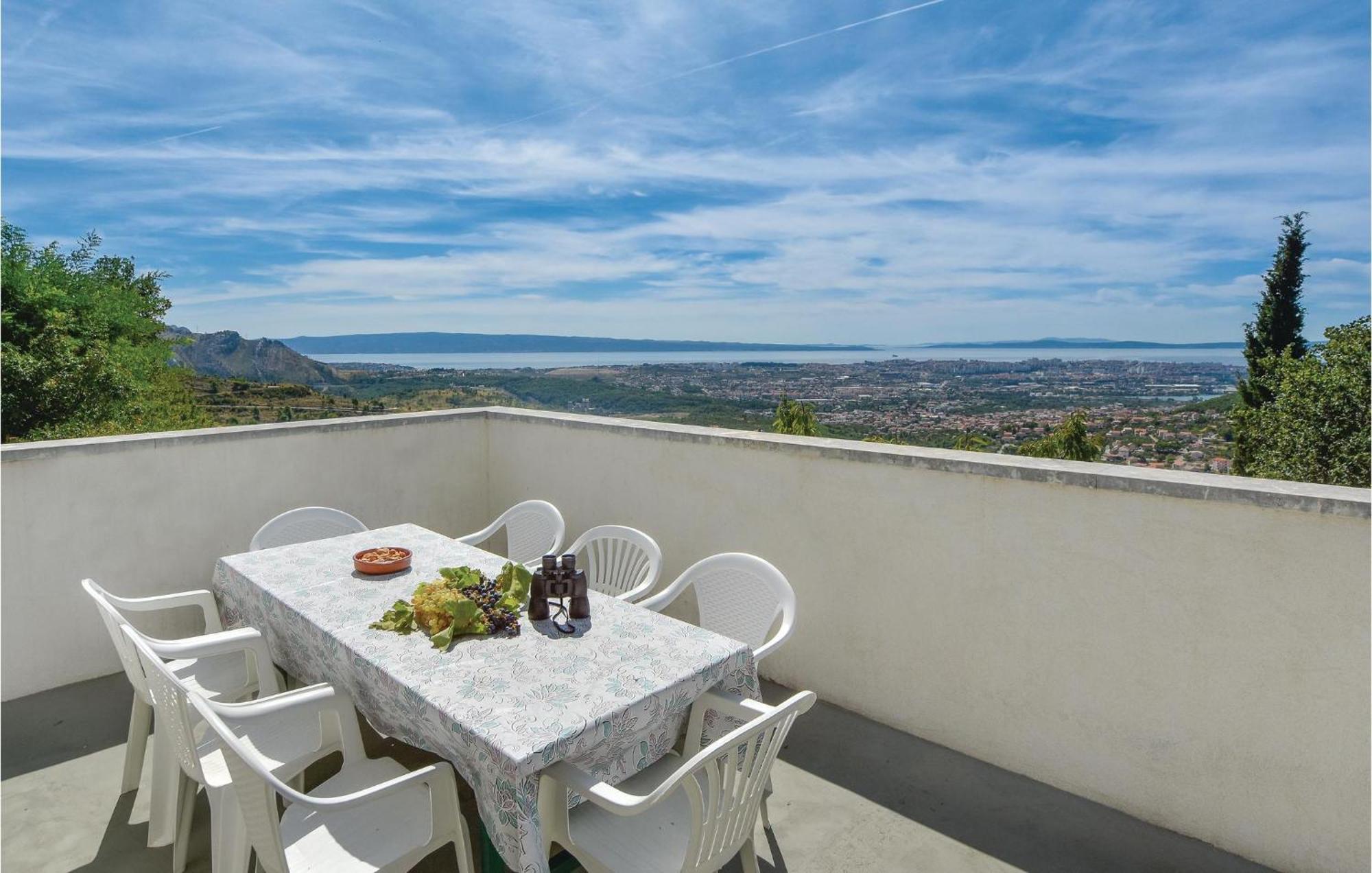 Gorgeous Home In Klis With Wifi Bobani Extérieur photo