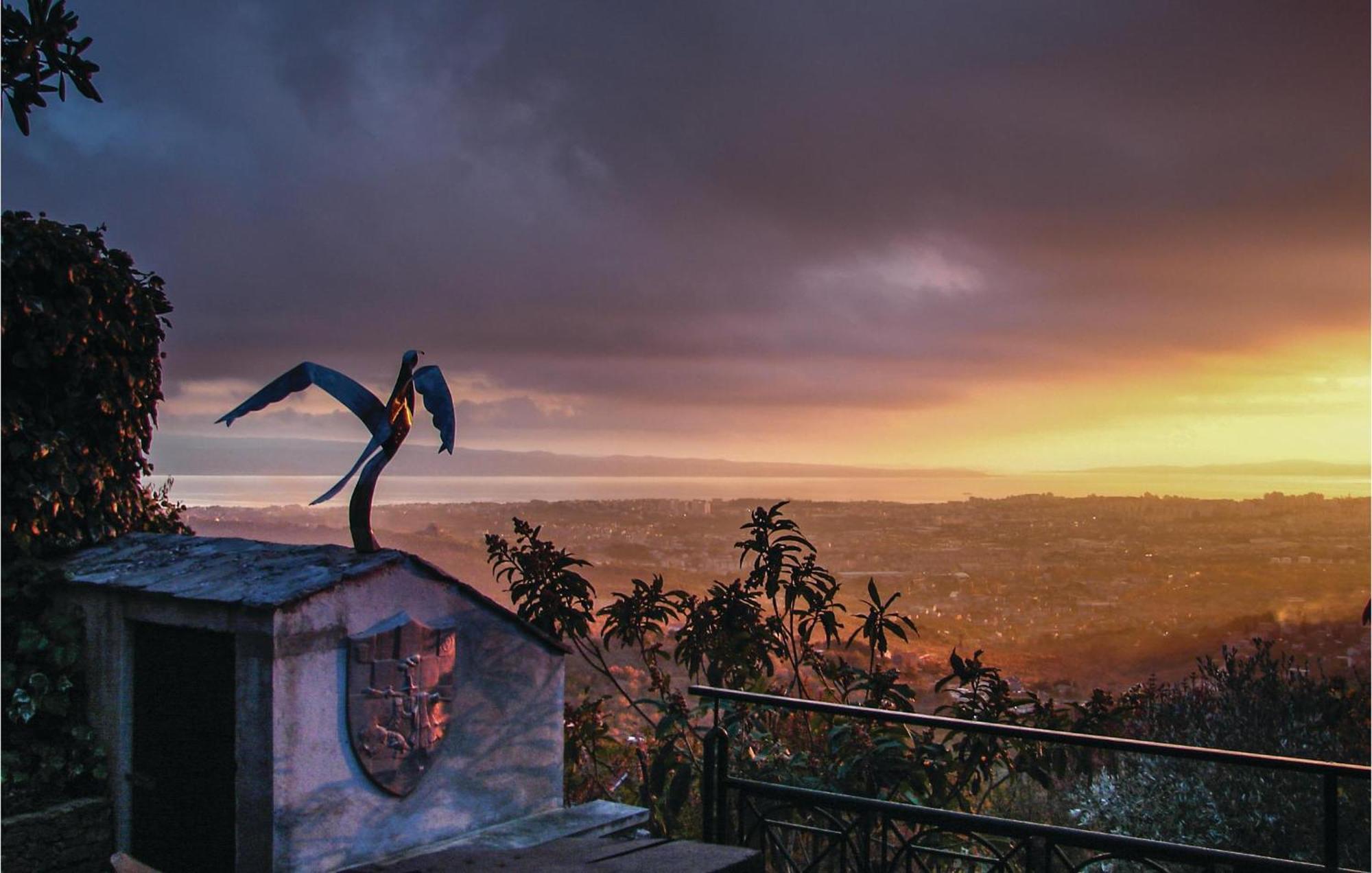 Gorgeous Home In Klis With Wifi Bobani Extérieur photo