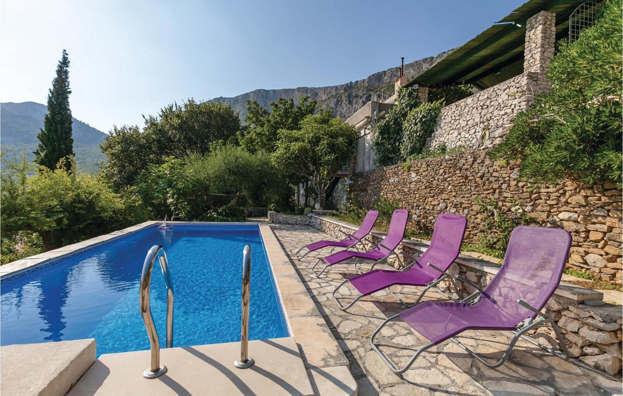 Gorgeous Home In Klis With Wifi Bobani Extérieur photo