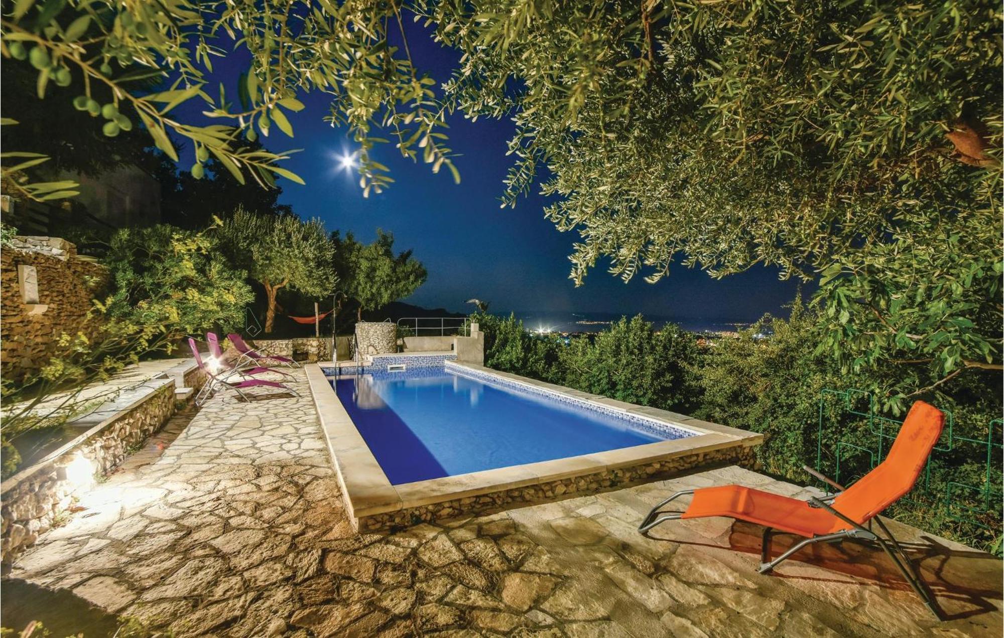 Gorgeous Home In Klis With Wifi Bobani Extérieur photo